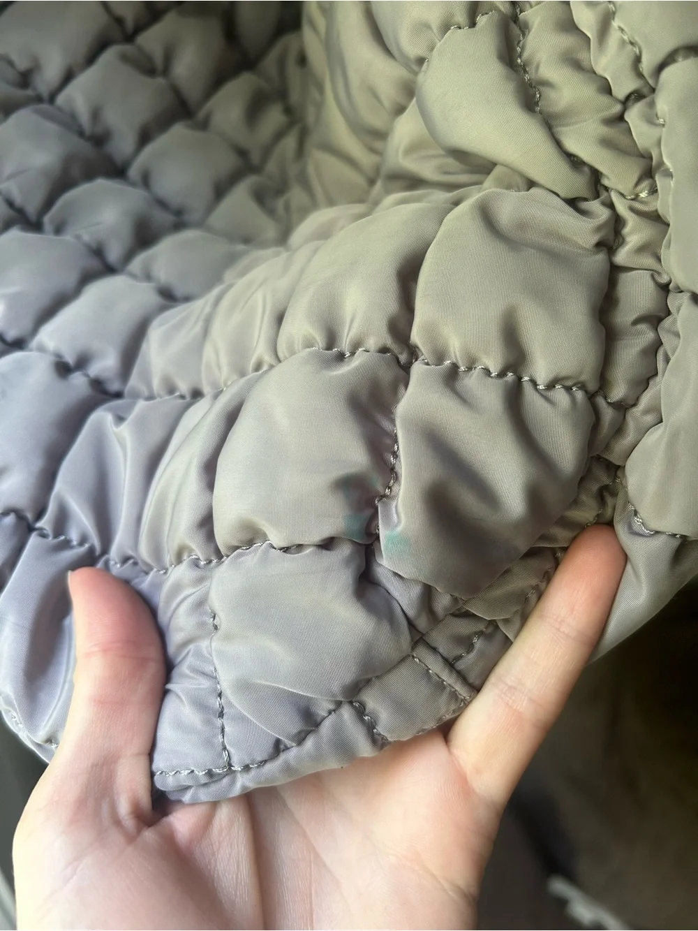 Urban Expressions Quilted Hobo Bag — Light Gray